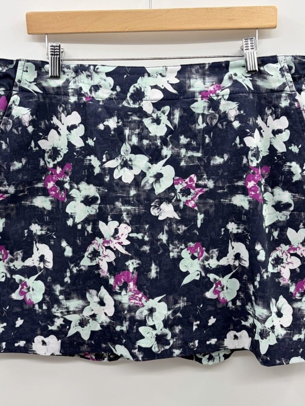 Lady Hagen Womens Size 14 Athletic Golf Floral Print Skort in Blue/White 1264